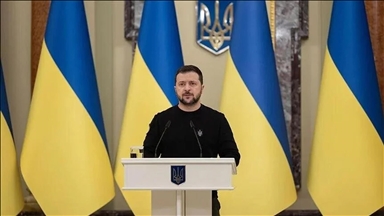 الرئيس الأوكراني يقيل أمين مجلس الأمن القومي والدفاع