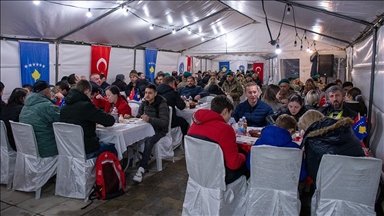 Kosovo: Turski KFOR organizovao iftar u centru Prizrena
