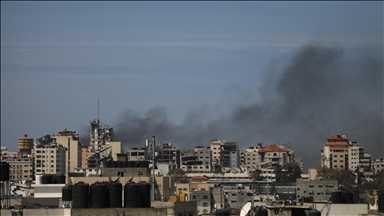 Israel steps up attacks on Gaza's hospitals