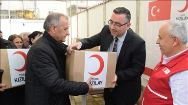 الهلال الأحمر التركي يوزع مساعدات رمضانية في ألبانيا