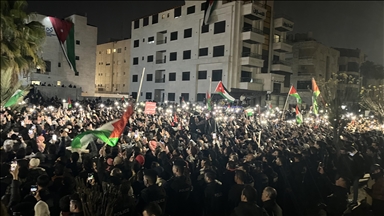الأردن.. وقفة تضامنية مع غزة قرب سفارة إسرائيل