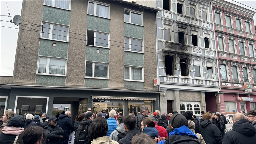 ألمانيا.. مراسم تأبين لضحايا حريق مبنى مدينة زولينغن 