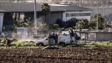 هآرتس: الجيش الإسرائيلي يواصل إنشاء منطقة عازلة داخل غزة