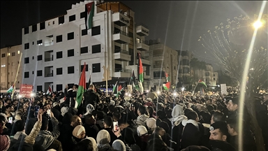 لليوم الرابع.. أردنيون يتظاهرون قرب سفارة إسرائيل تضامنا مع غزة