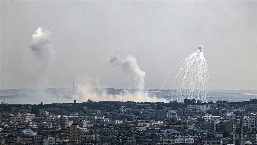 İsrailli eski bakan, ülkesinin Gazze'deki saldırıları ile uluslararası alanda sıkıştığını söyledi