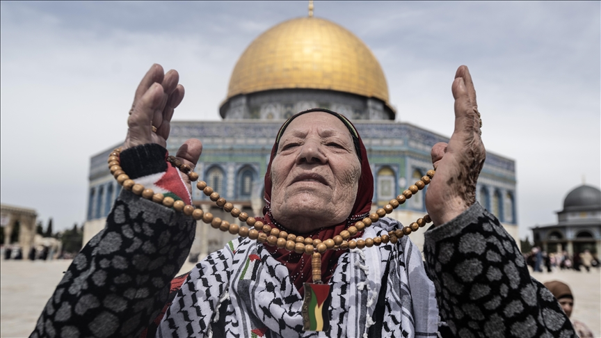 125 000 palestinezë falën namazin e xhumasë në Al Aksa pavarësisht kufizimeve izraelite