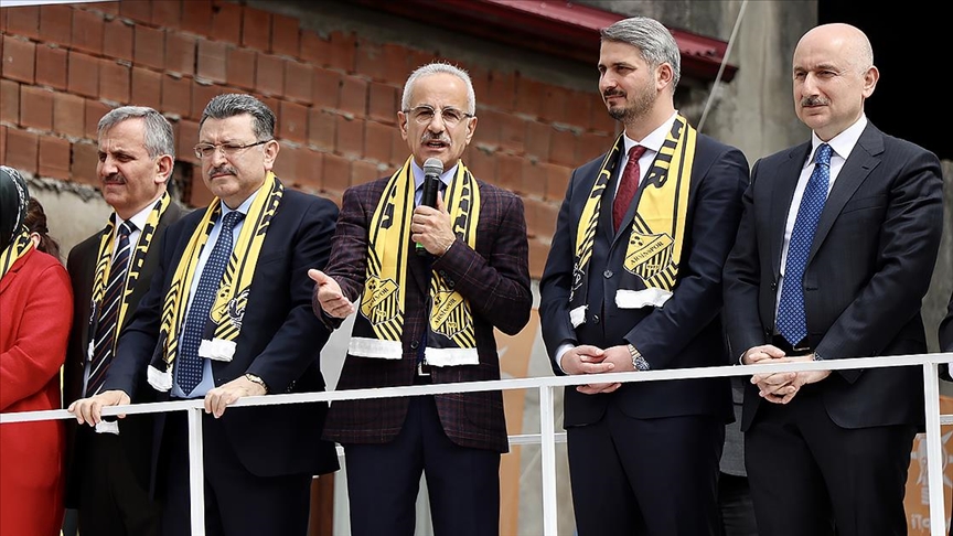 Ulaştırma ve Altyapı Bakanı Uraloğlu: Sizlerin hizmetkarıyız ve güçlenmiş şekilde yolumuza devam edeceğiz