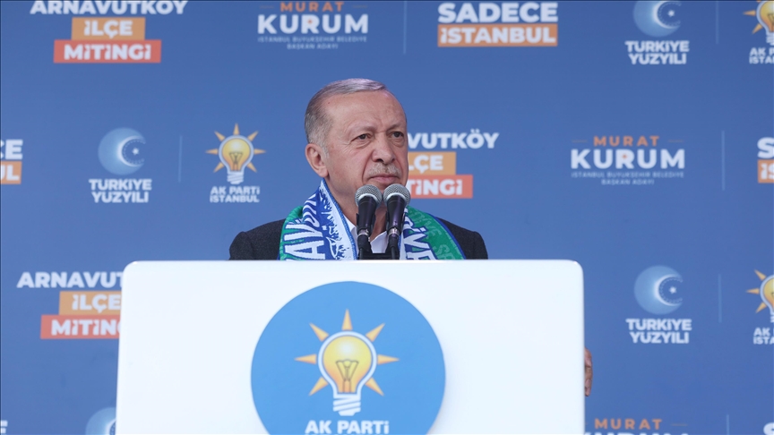 Cumhurbaşkanı Erdoğan: (İstanbul Havalimanı metrosu) Halkalı istikameti etabını 1 yıl içinde devreye almayı hedefliyoruz