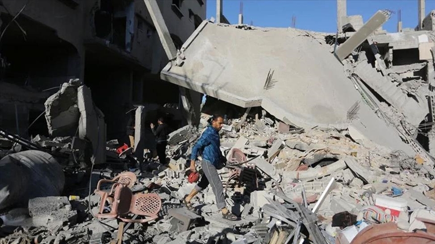 Israeli army destroys headquarters of Bureij, Al-Zawaida municipalities in central Gaza