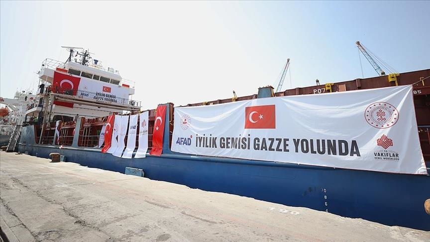Turkish ship carrying humanitarian aid for Gazans arrives in Egypt’s Al-Arish port Turkish ship carrying humanitarian aid for Gazans arrives in Egypt’s Al-Arish port