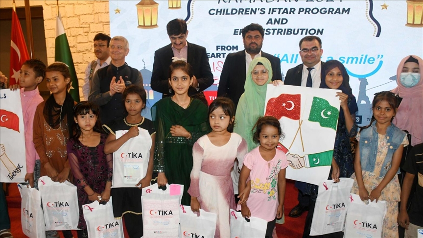 Turkish aid agency distributes Eid gifts among orphans, special children in Pakistan's Karachi city