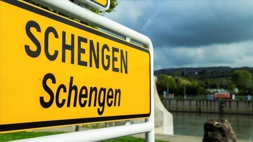Bulgaria, Romania join EU's visa-free Schengen area