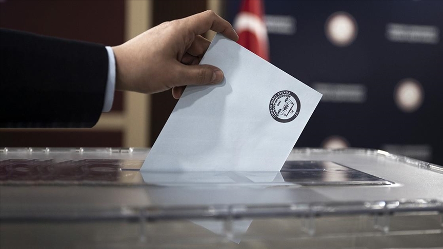 Turkish voters go to polls in local elections