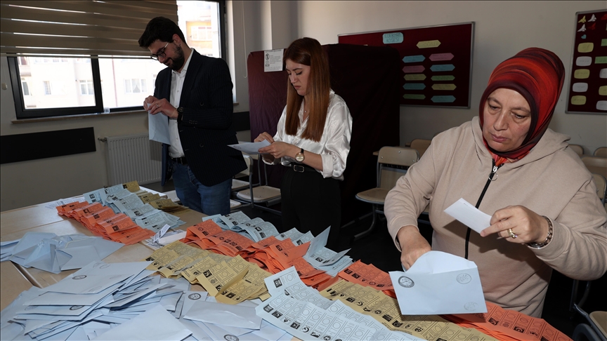 Polling stations close nationwide as Turkish local elections wrap up