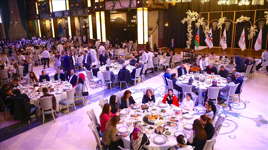 Azerbaycan'daki Türk STK'ler "Birlik ve Kardeşlik İftarı"nda buluştu