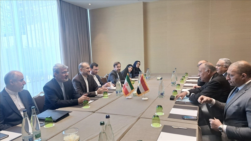 وزيرا خارجية مصر وإيران يبحثان الأولوية القصوى لإنهاء حرب غزة