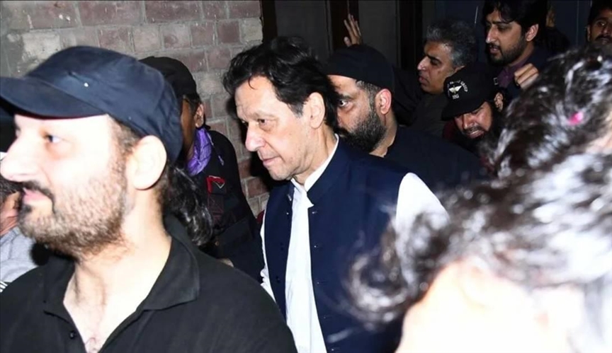 Pakistan : La peine de réclusion de l'ancien Premier ministre Imran Khan et de son épouse suspendue