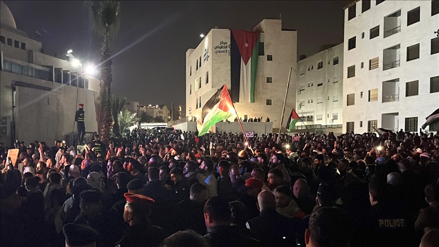 الأردن.. ماذا وراء تصاعد المظاهرات بجوار سفارة إسرائيل؟