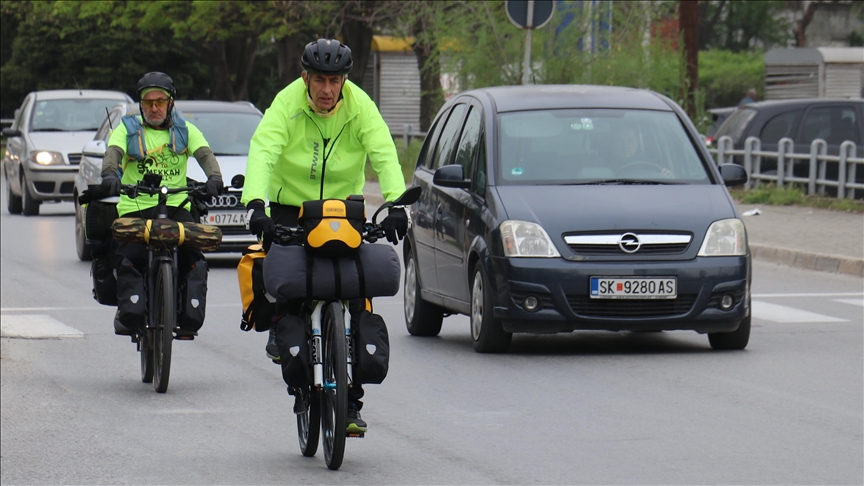 Makedonac i Bosanac biciklima krenuli na hadž u Mekku