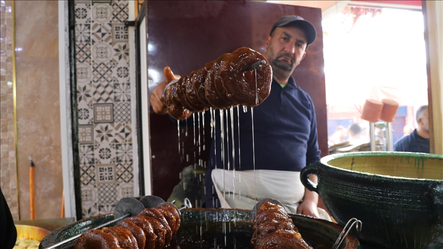 باجة التونسية.. عاصمة حلوى "المخارق" في رمضان (تقرير مصور)