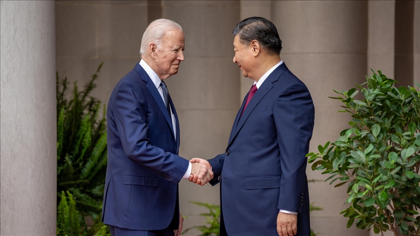 الرئيسان الأمريكي والصيني يبحثان قضايا أمنية مشتركة
