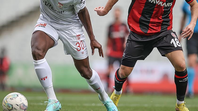 Sivasspor, Süper Lig'de yarın Fatih Karagümrük'ü konuk edecek