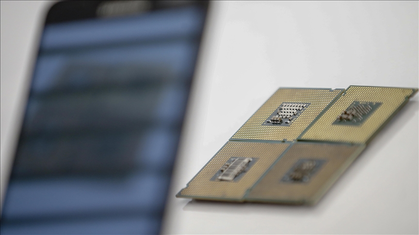 US-China chip rivalry opens new chapter