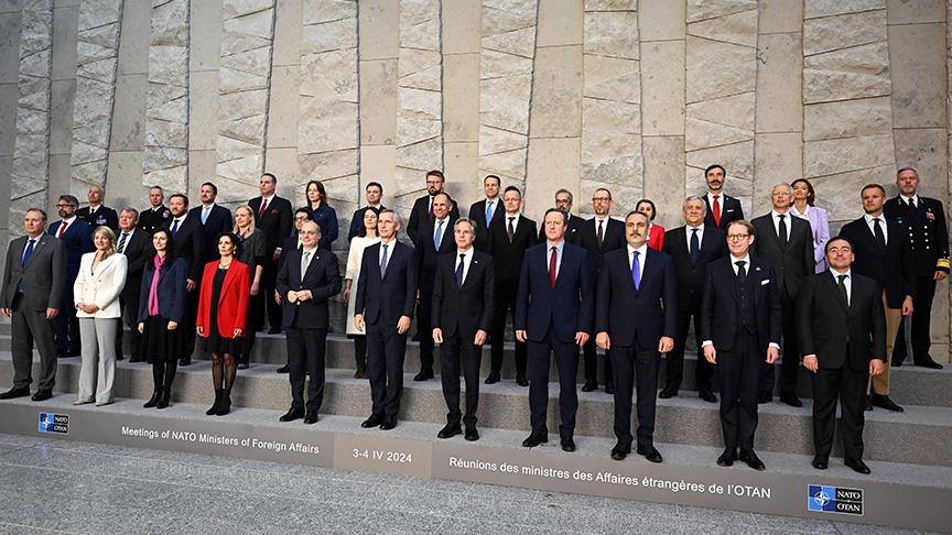 В Брюсселе началась встреча министров иностранных дел стран НАТО