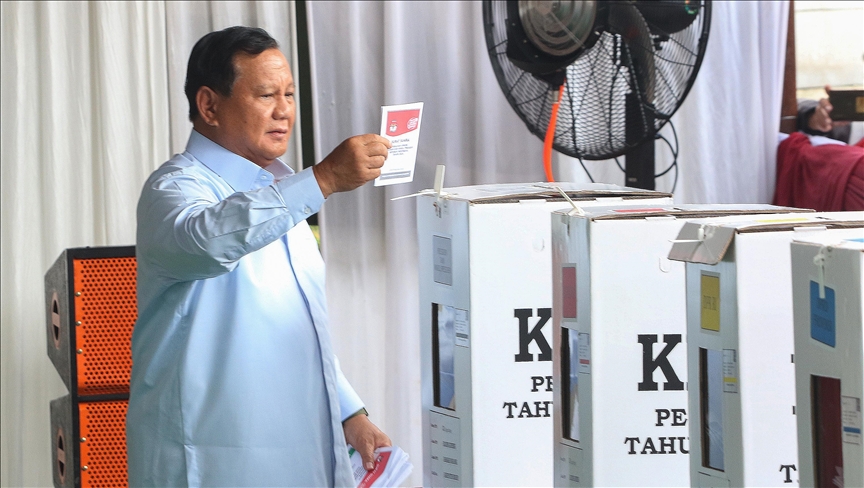 Indonesia’s president-elect pays 1st visits to China, Japan