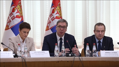 Вучиќ на вонредната седница на Владата: Пред Србија се тешки задачи