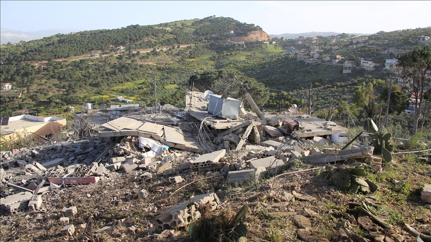 2 killed in Israeli raid on southern Lebanese city