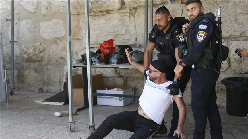 OIC condemns Israeli assaults on worshippers outside Al-Aqsa Mosque