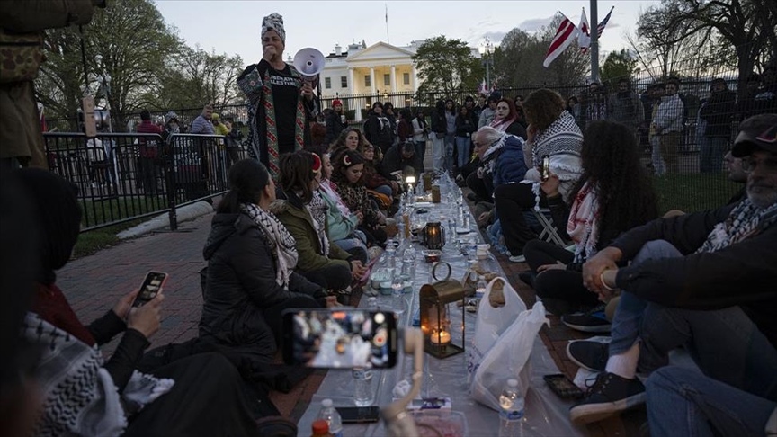 Muslim Americans hold Iftar event outside White House in solidarity with Gaza