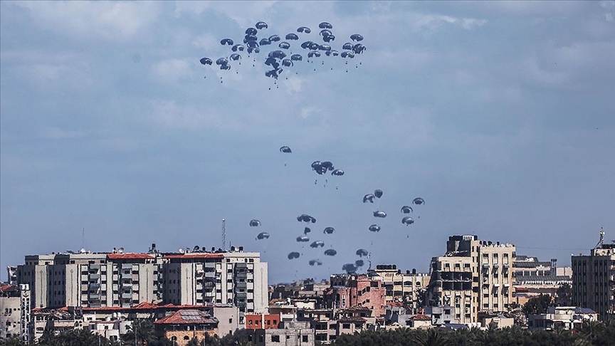 ABD, Gazze'ye havadan insani yardım indirdi