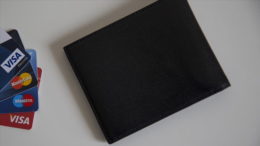 Kredi kartında aylık azami akdi faiz yüzde 4,25'e yükseltildi