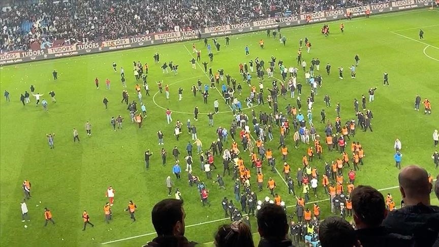 Trabzonspor's stadium ban for violent clashes on pitch reduced to 4 matches