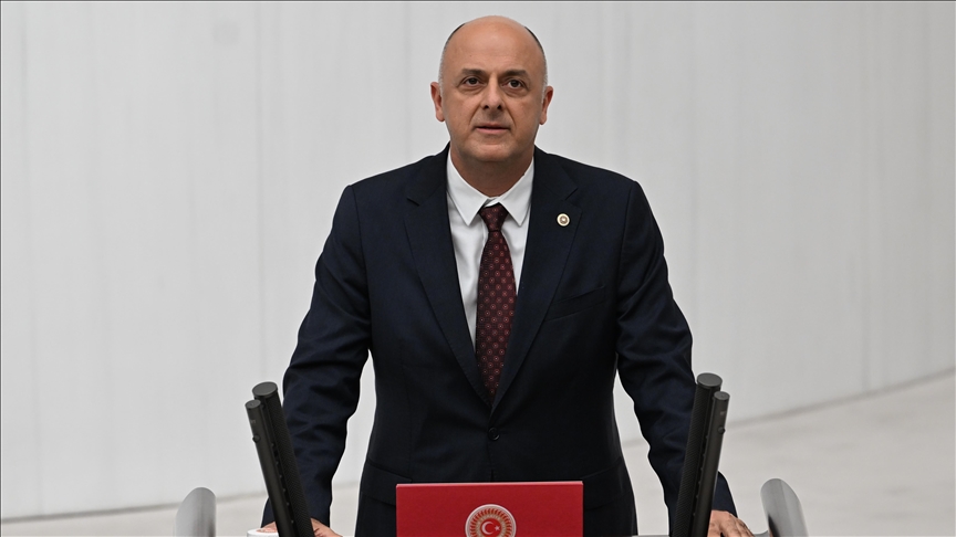 İzmir Milletvekili Özlale, İYİ Partiden istifa etti