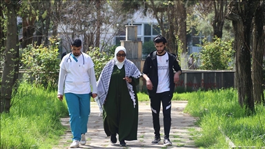 Diyarbakır'daki Filistinli öğrenciler bayrama ailelerinden uzakta buruk giriyor