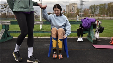 Izgubila noge u ruskom napadu: Dvanaestogodišnja Ukrajinka Yana Stepanenko priprema se za Bostonski maraton
