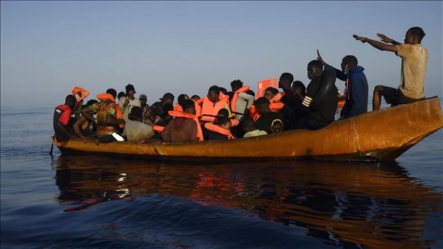 واژگونی قایق حامل مهاجران غیرقانونی در دریای مدیترانه؛ 9 نفر جان باختند