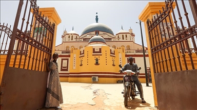 Senegal'de inşaatında Türklerin de çalıştığı Diourbel Ulu Cami tarihe meydan okuyor