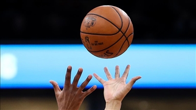 NBA'de Nikola Jokic "double double" yaptı, Nuggets zirve mücadelesini kazandı