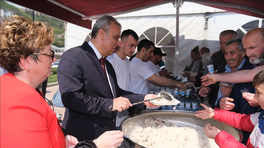 Kastamonu'da "asırlık bayram pilavı" geleneği yaşatıldı