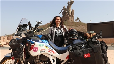 Türk kadın akademisyen ve motosikletli gezgin Özbay: Afrika, benim için keşif yolculuğu oldu