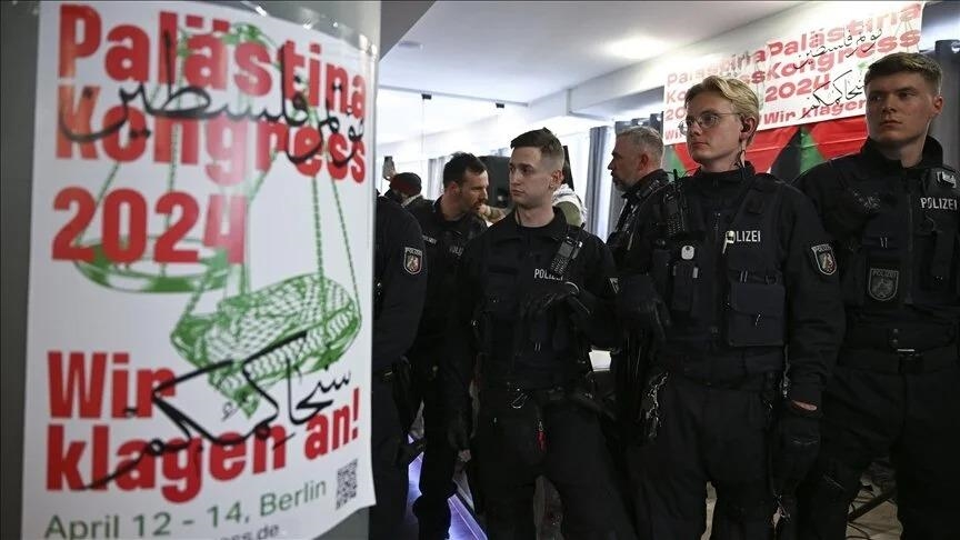 German police storming of Pro-Palestinian conference protested in London