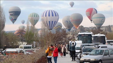 Tatilciler Kapadokya'da alışılmışın dışında yoğunluk oluşturdu