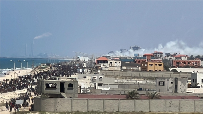 غزة.. قتلى بقصف إسرائيلي استهدف نازحين حاولوا العودة للشمال
