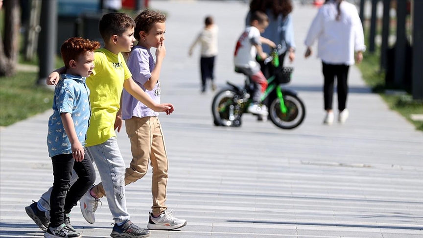 Ramazan Bayramı'nda İstanbullular millet bahçelerinde nefes aldı