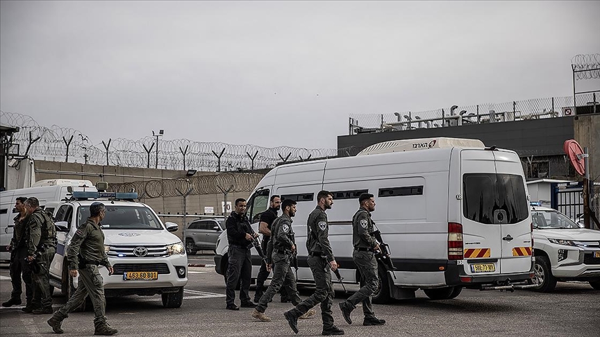 İsrail, Gazze'de alıkoyduğu 150 Filistinliyi serbest bıraktı