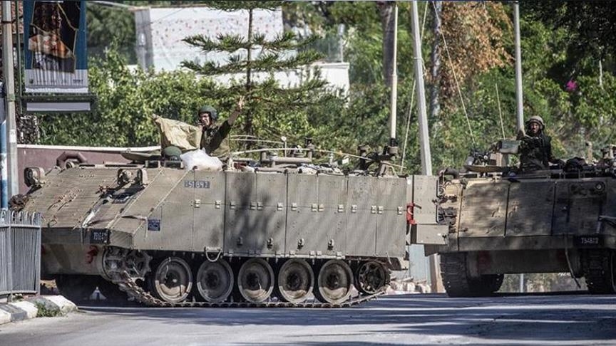 الجيش الإسرائيلي يعلن إصابة 4 جنود بانفجار قرب الحدود الشمالية